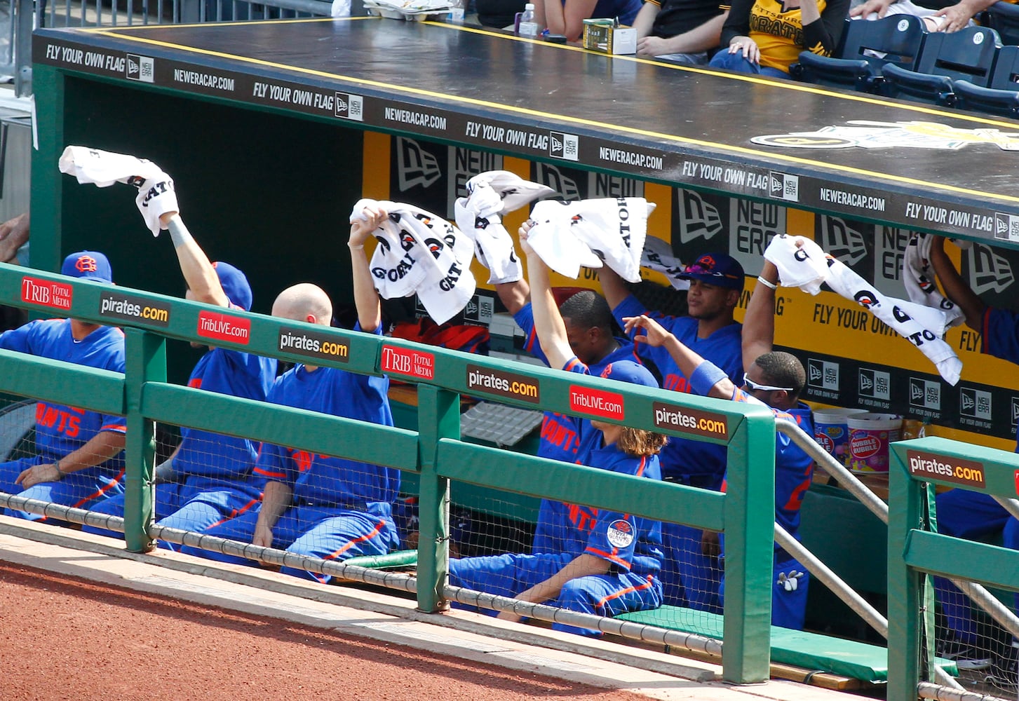 Bright blue and bright orange collide on Mets uniforms