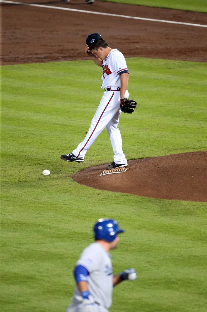 Braves vs. Dodgers - Game 1