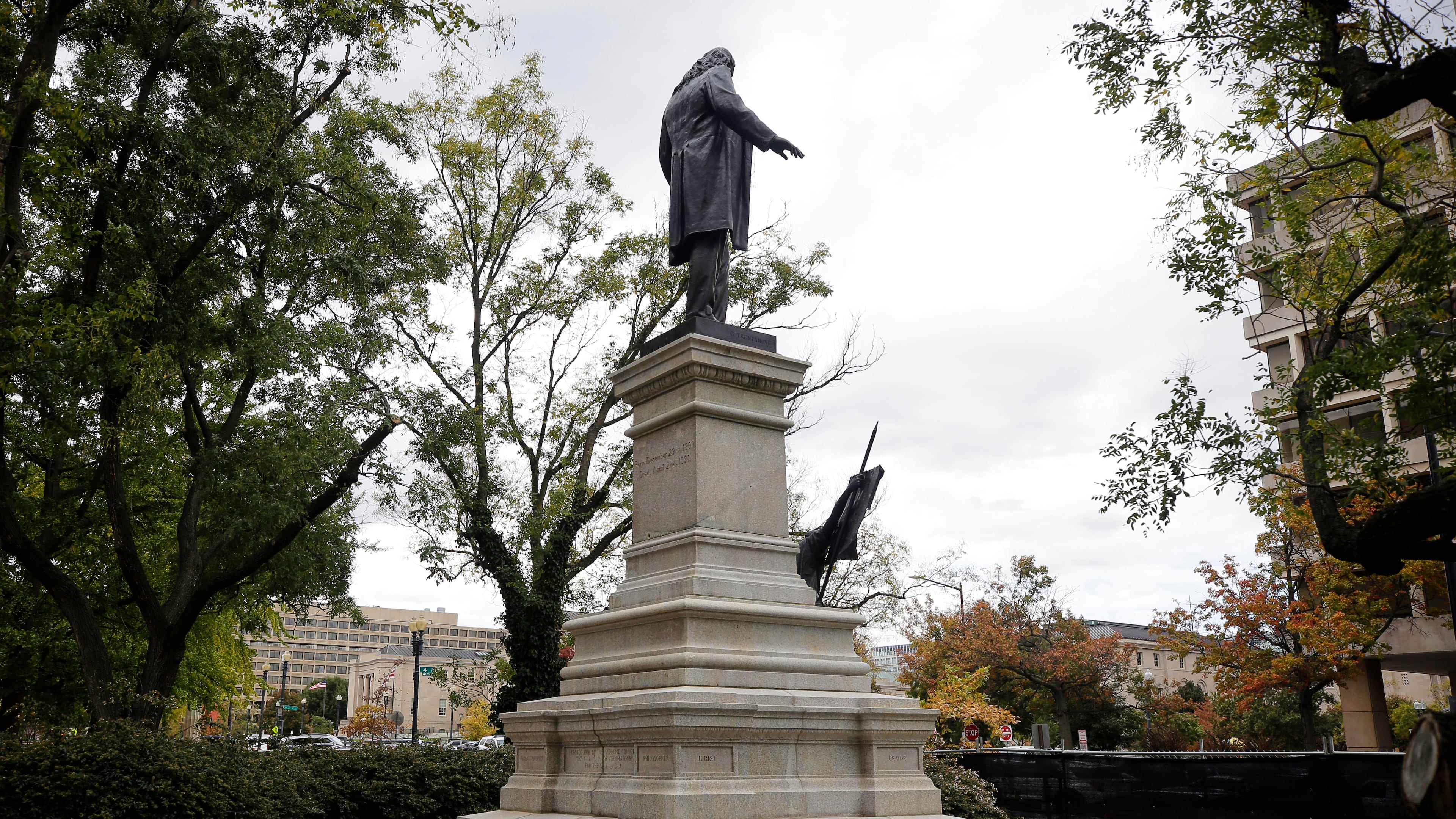 A statue of Confederate general Albert Pike has been reinstalled in a park near the headquarters of the Department of Labor, Tuesday, Oct. 28, 2025, in Washington. (AP Photo/Rahmat Gul)