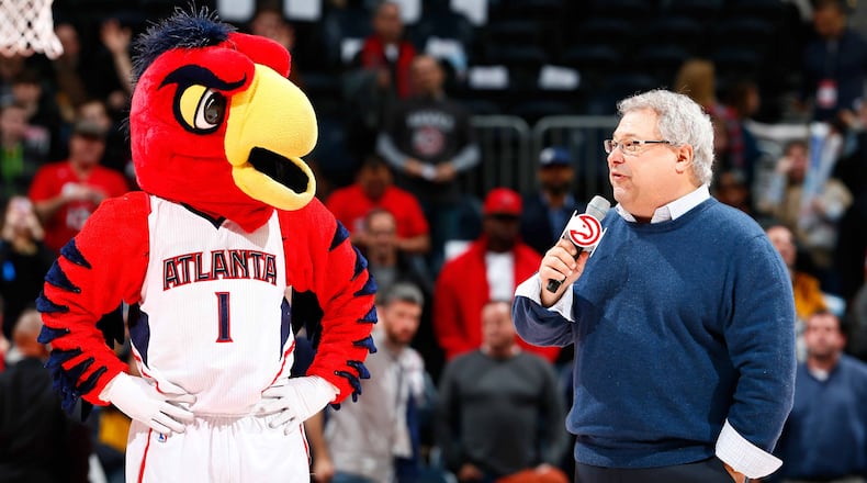 Hawk CEO Steve Koonin thanks fans for their support after a game in 2015. (Photo by Kevin C. Cox/Getty Images)