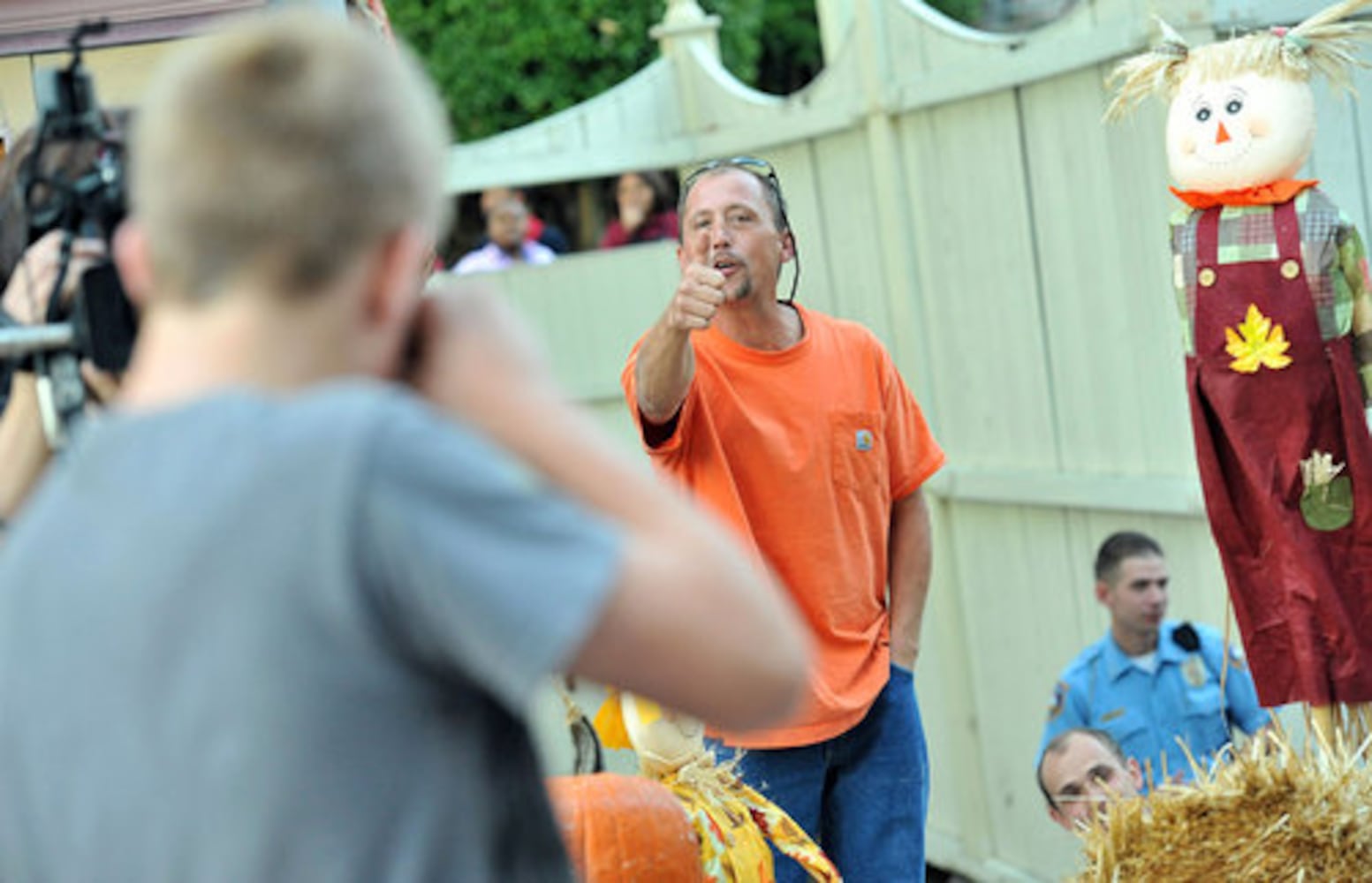 Cockroach eating contest at Six Flags