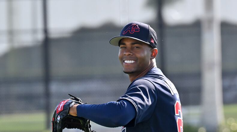 Atlanta Braves relief pitcher Raisel Iglesias prepares to throws a ball during Braves spring training at CoolToday Park, Friday, Feb. 17, 2023, in North Port, Fla.. (Hyosub Shin / Hyosub.Shin@ajc.com)