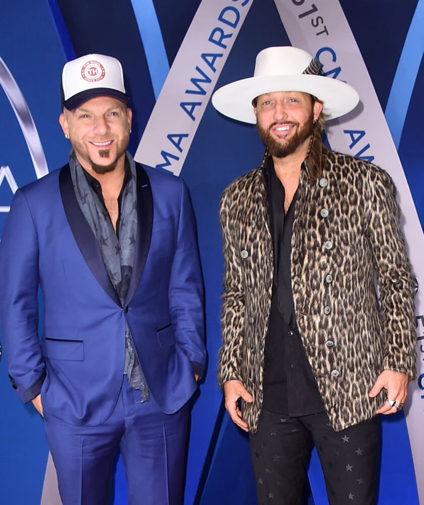 PHOTOS: 51st CMAs red carpet arrivals