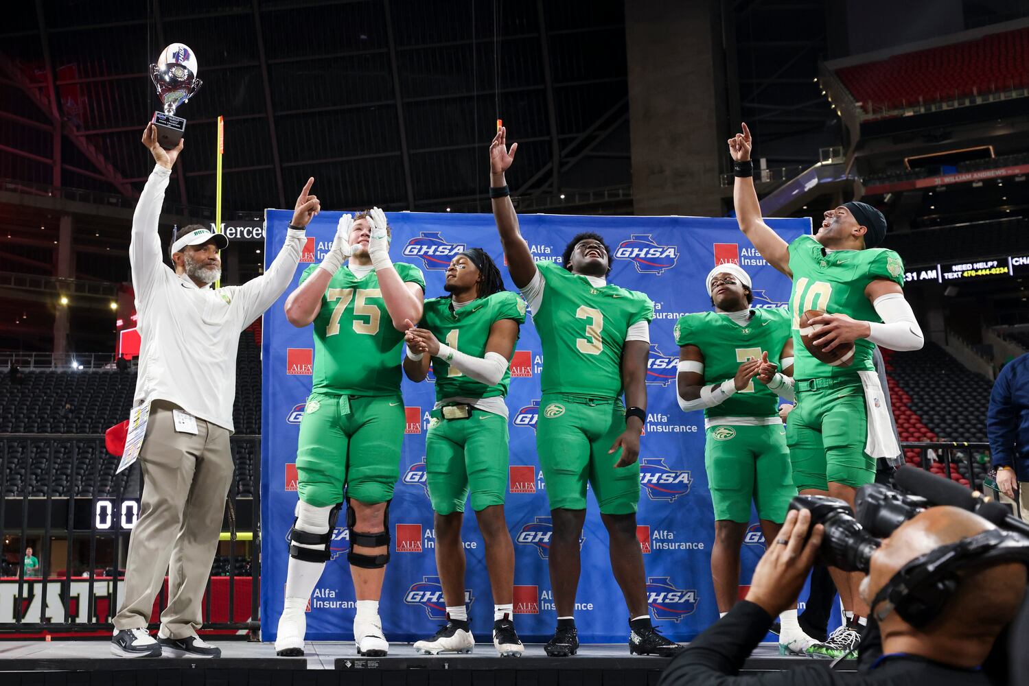 aajc 121625 class 6a buford vs. carrollton