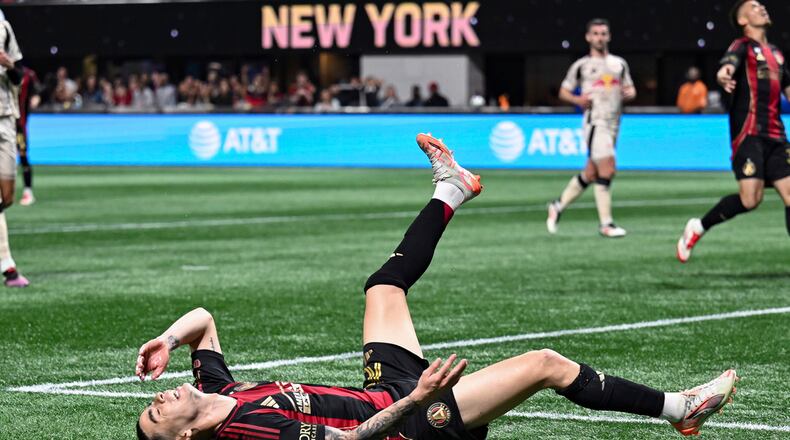 Miguel Almiron #10 of Atlanta reacts after missing a shot during the MLS match between the New York Red Bulls and Atlanta United FC on March 8th, 2025 at Mercedes-Benz Stadium in Atlanta, GA. (Photo by Rich von Biberstein/Icon Sportswire) (Icon Sportswire via AP Images)