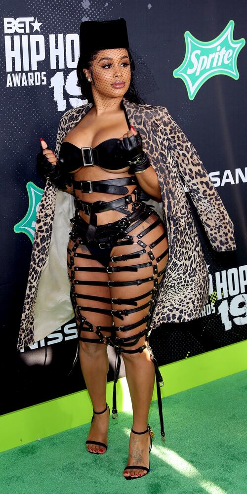 Photos: Stars shine on the 2019 BET Hip Hop Awards red carpet