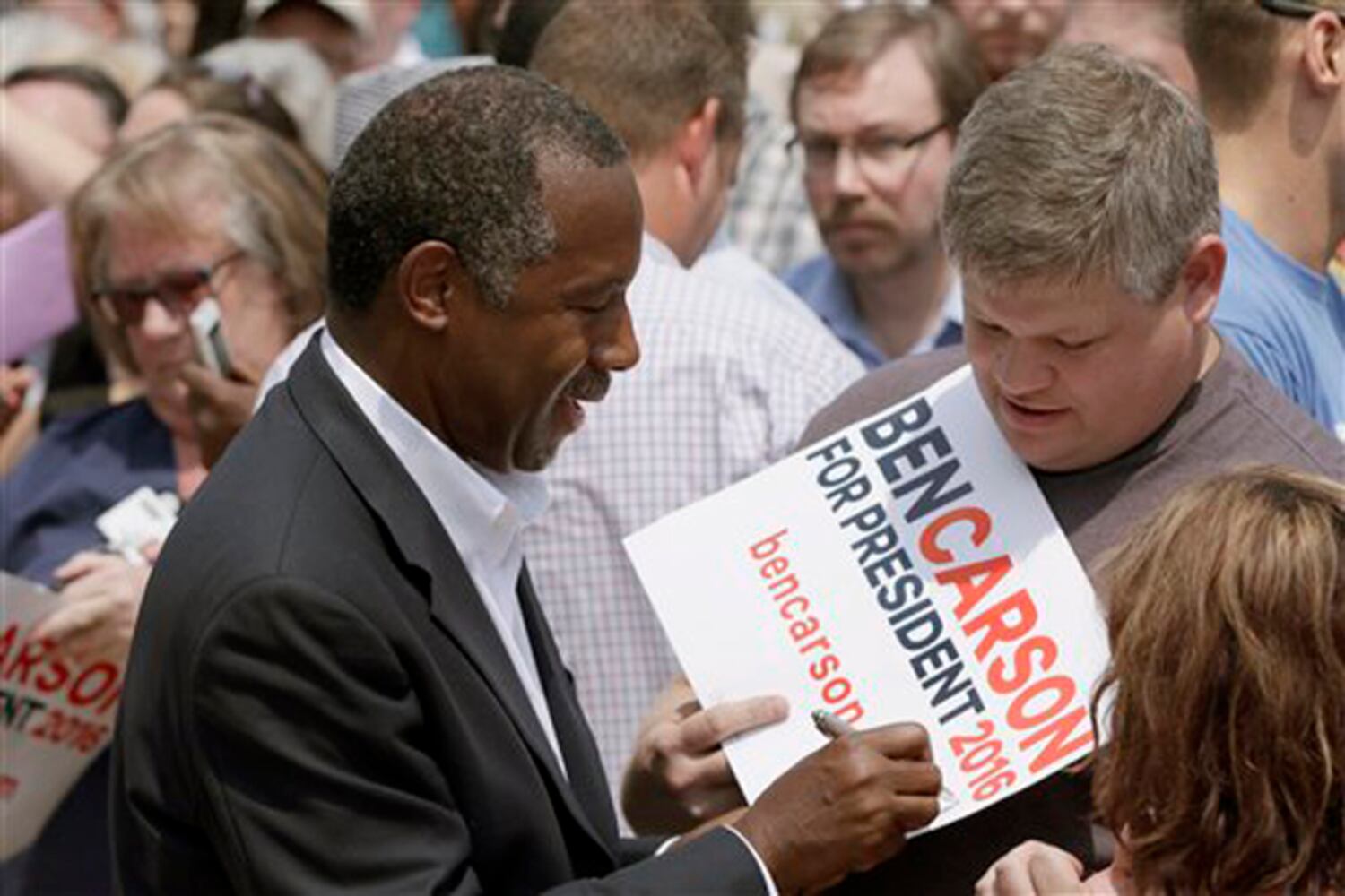 Ben Carson campaign in Arkansas on February 27