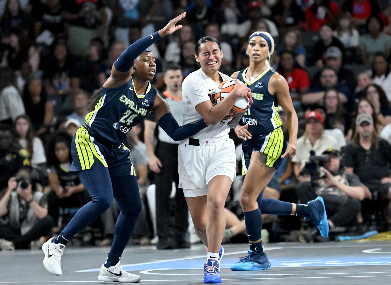 Atlanta Dream vs. Dallas Wings