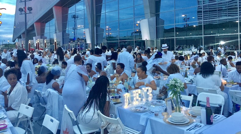 Diner en Blanc 2017 took place at the new Mercedes Benz Stadium. Photo Credit: Tracy Brown