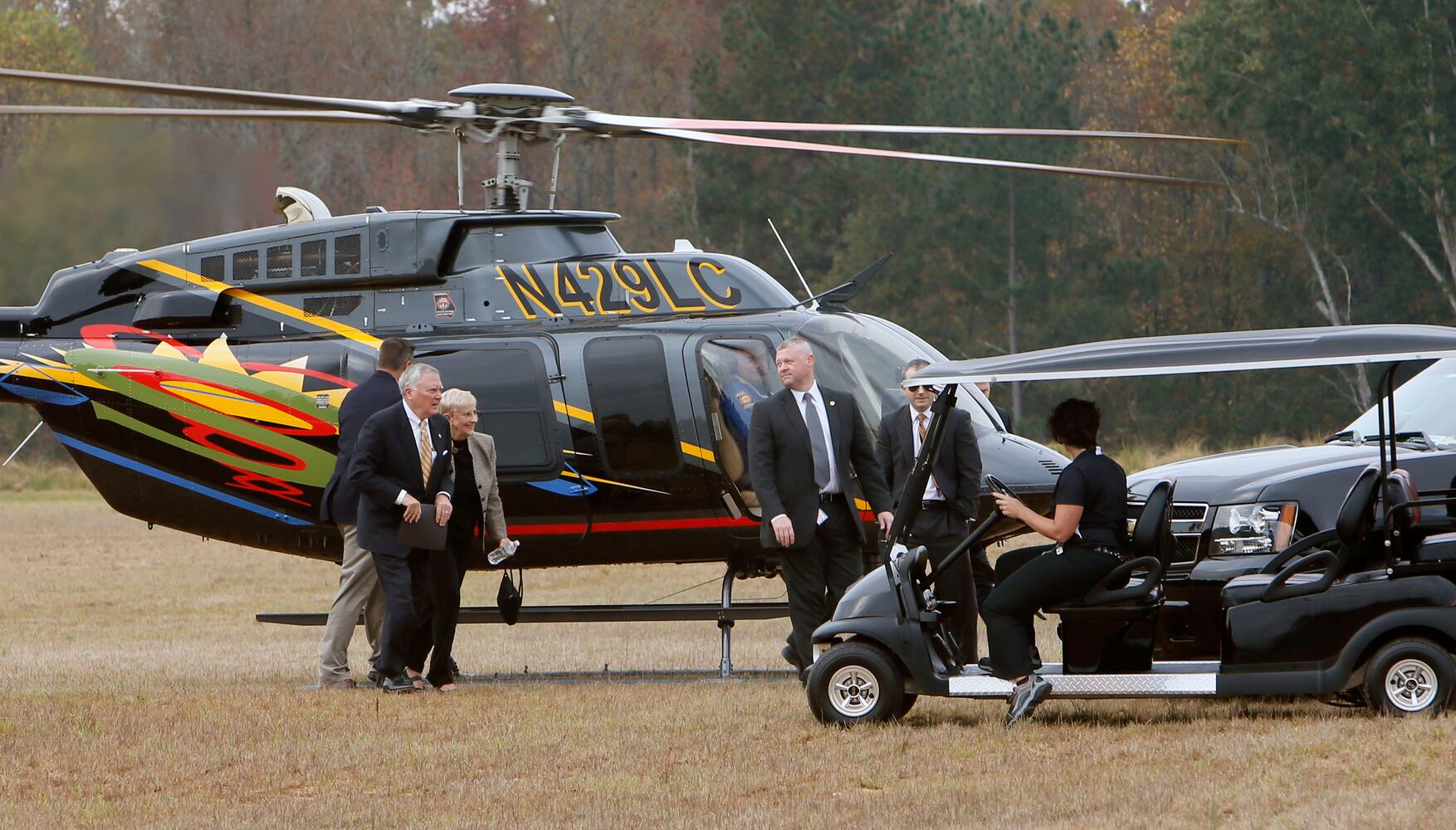 Gov. Deal attends Caterpillar plant grand opening