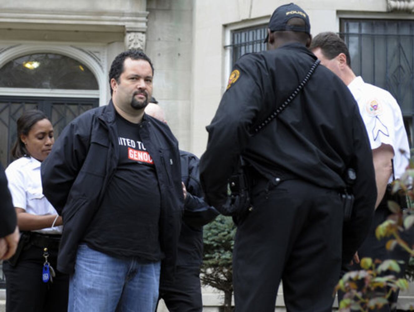 George Clooney arrested at demonstration