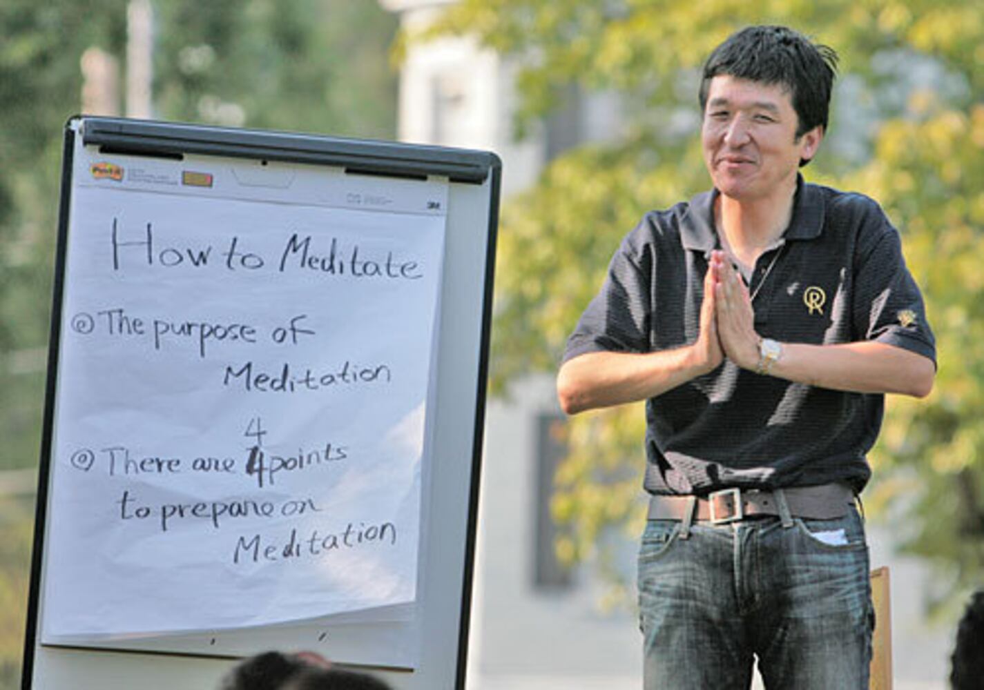Meditation group meets at Piedmont Park