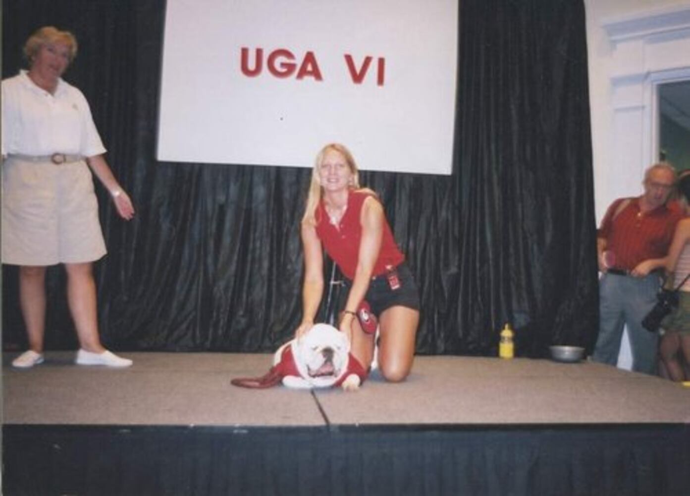 Fans pictures of Uga VI -- No. 1