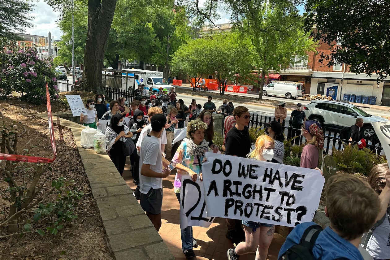 Demonstrators protesting the Israel-Hamas war gather at the University of Georgia in Athens in April 2024. (Fletcher Page/AJC 2024)