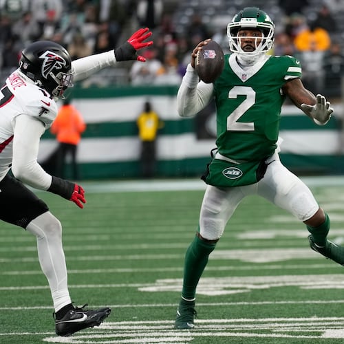 The Falcons' defense held the Jets offense mostly in check until the final quarter, when Tyrod Taylor was able to mount a drive that burned nearly 7 minutes and tied the game late. (Seth Wenig/AP)
