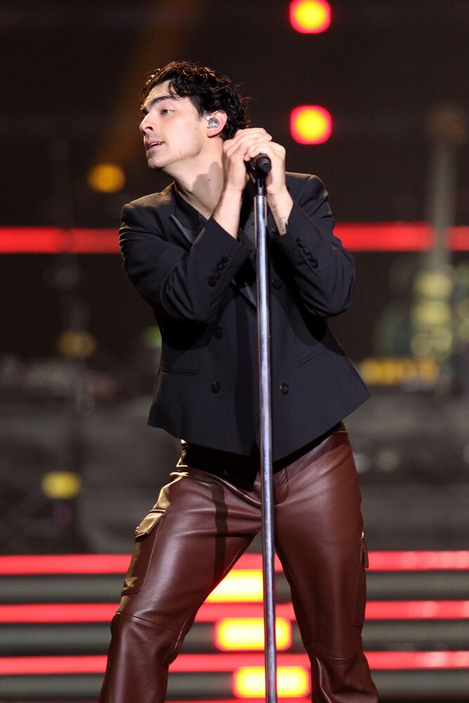 AAJC 100223 jonas brothers