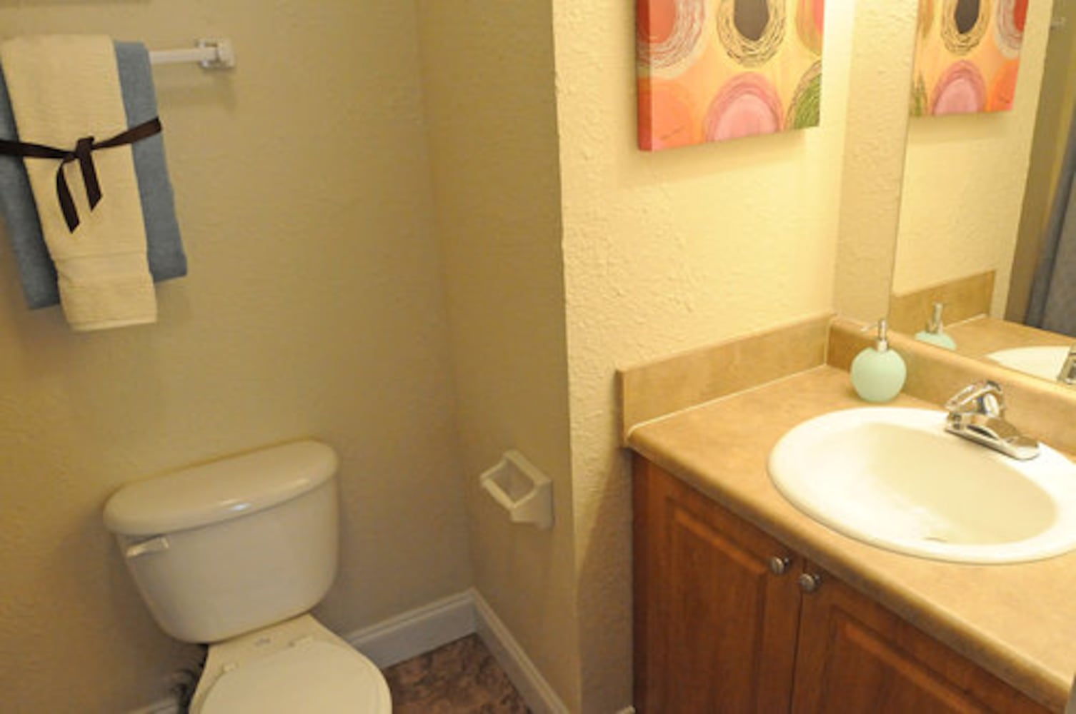 Aviara Oaks apartments