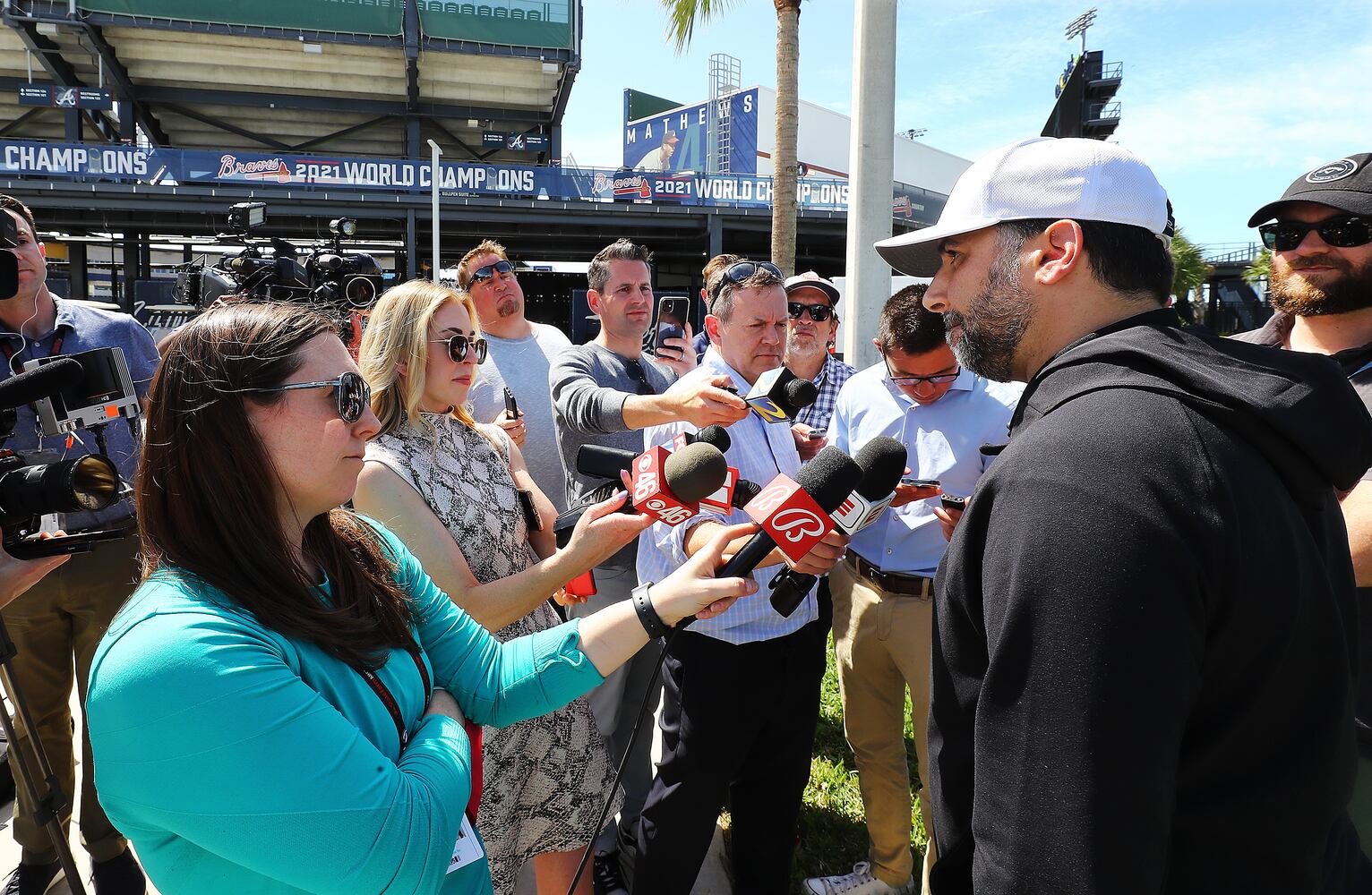 BRAVES PHOTO