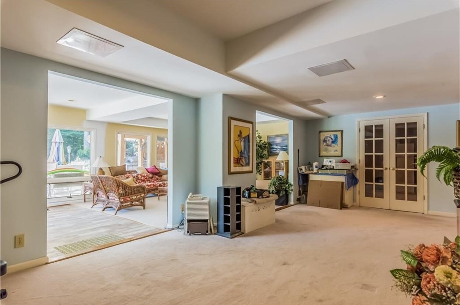 370 Arroyo Dr, Roswell, GA 30075