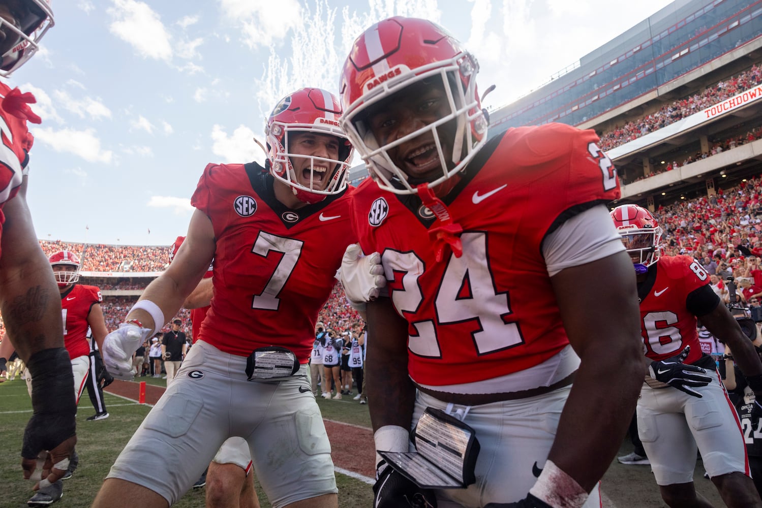 aajc 112225 uga charlotte football