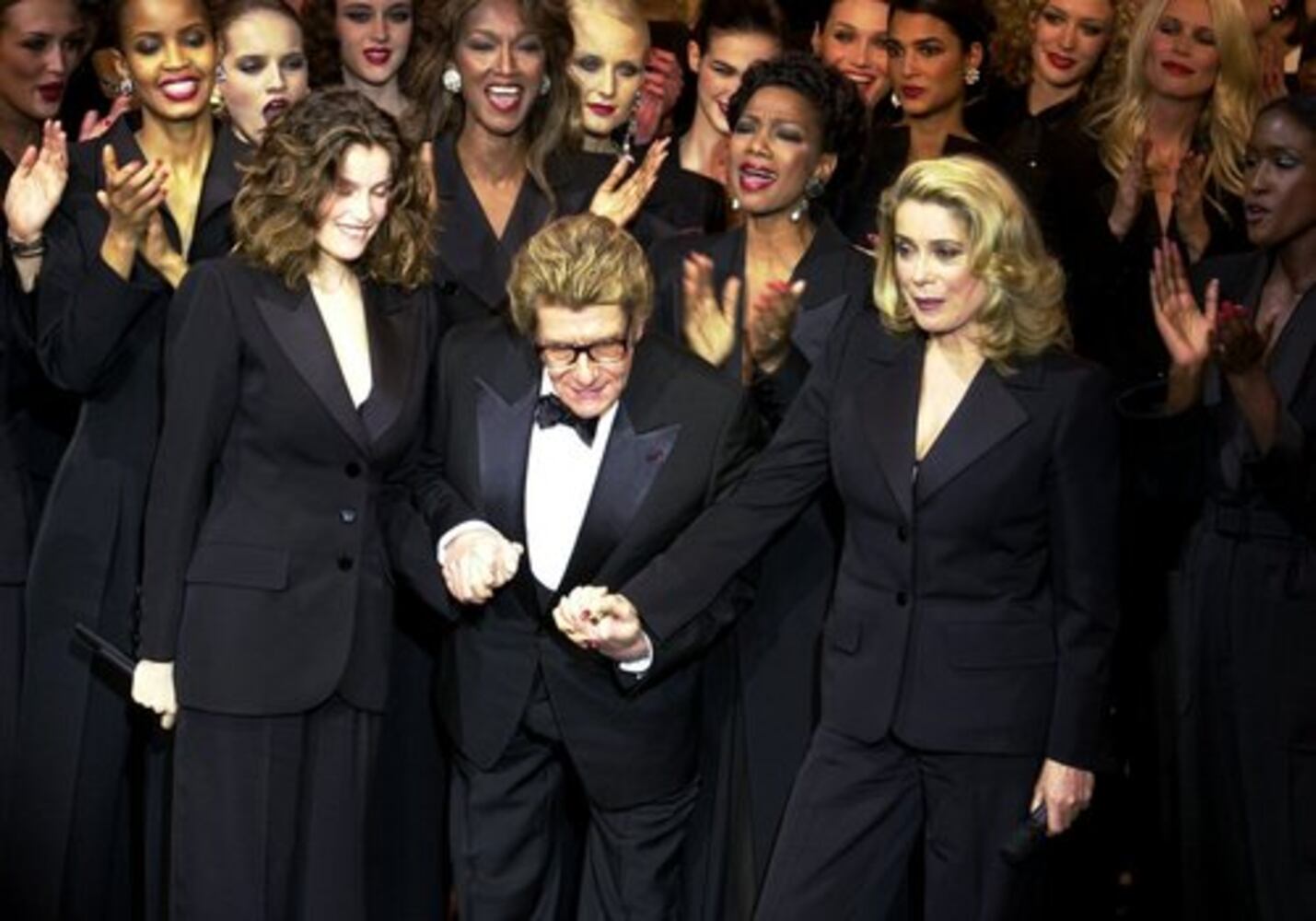 Legendary designer Yves Saint Laurent dies