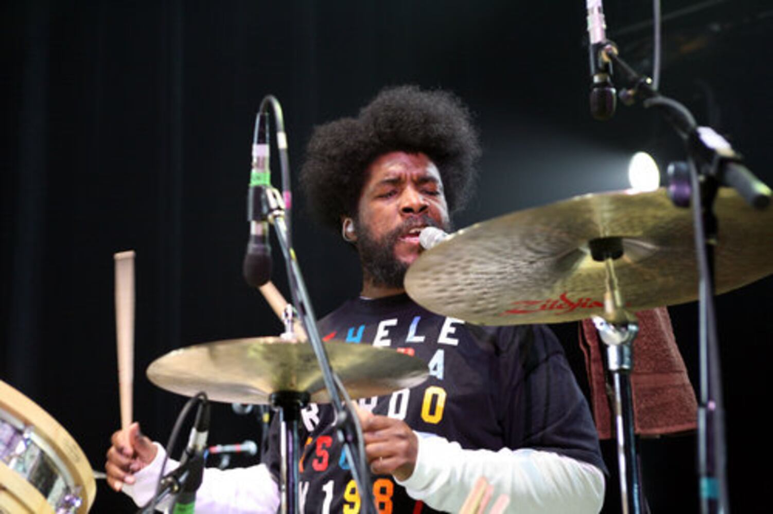 Erykah Badu and The Roots wow the Fox