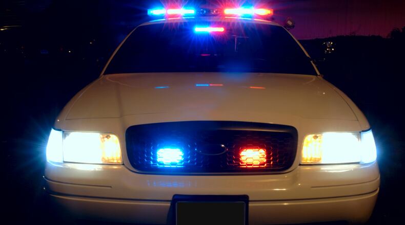 A mom in Everett, Washington said she tackled a burglar armed with a machete who broke into her home Monday morning.