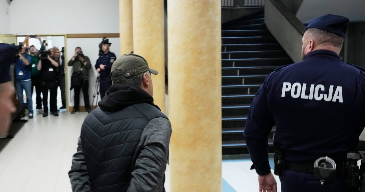 Polish court blocks the extradition to Germany of a Ukrainian man suspected in pipeline attack.