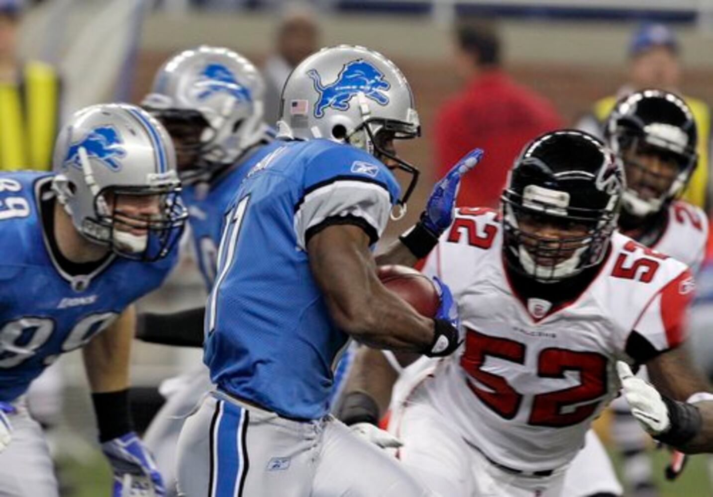Falcons face Lions in key NFC game