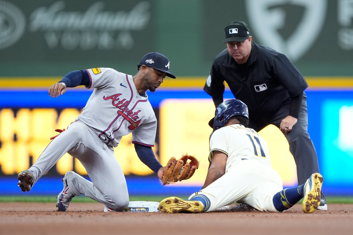 Braves Brewers Baseball