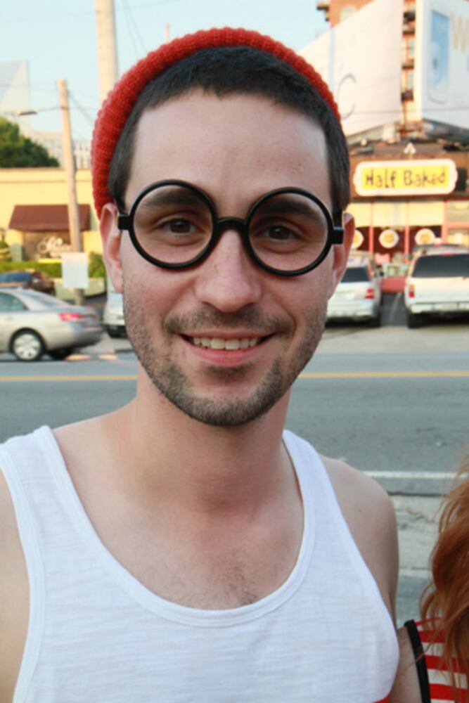 Where's Waldo Atlanta bar crawl