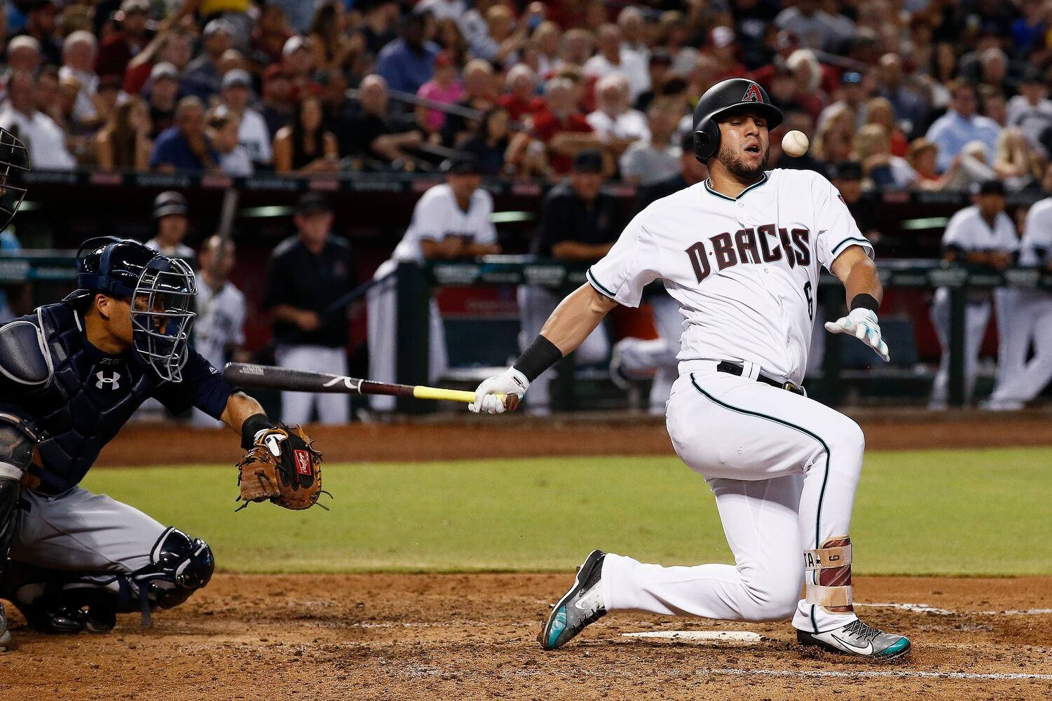 Photos: Suzuki carries Braves to win over Diamondbacks