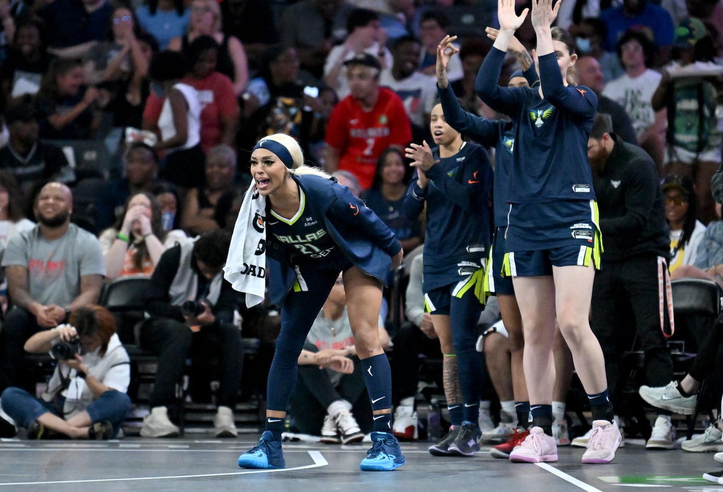Atlanta Dream vs. Dallas Wings