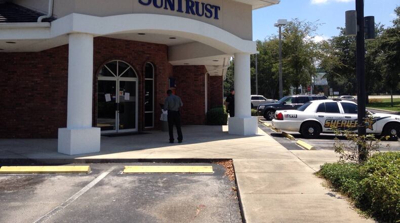 The building review of Suntrust Bank on Chamblee Dunwoody Road will be discussed during the meeting.