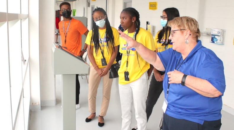 Sheila Kern, right, will be the program instructor in 2022.