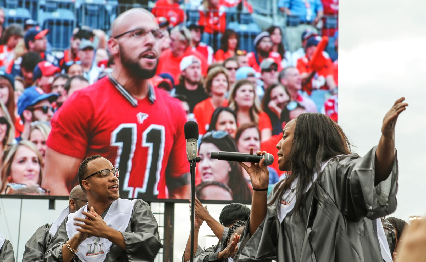 Falcons fans party in Houston on Super Bowl Sunday