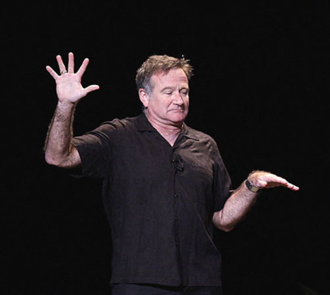 Robin Williams performs at the Fox