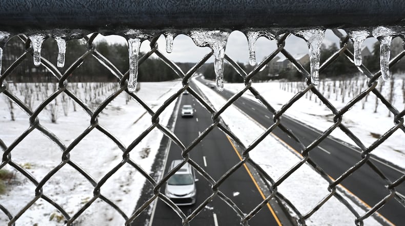 Cars travel along Ronald Reagan Parkway on Saturday, Jan. 11, 2025, in Lawrenceville. The National Weather Service has issued an extreme cold warning Sunday night for metro Atlanta and North Georgia. (Hyosub Shin/AJC)
