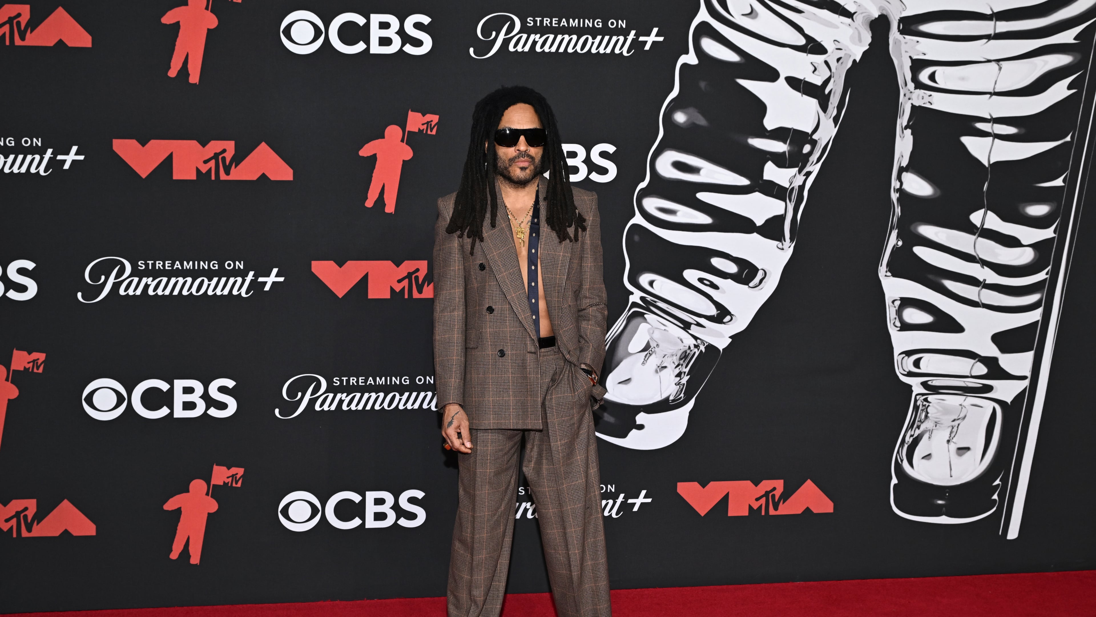 Lenny Kravitz arrives at the MTV Video Music Awards on Sunday, Sept. 7, 2025, at UBS Arena in Elmont, N.Y. (Photo by Evan Agostini/Invision/AP)
