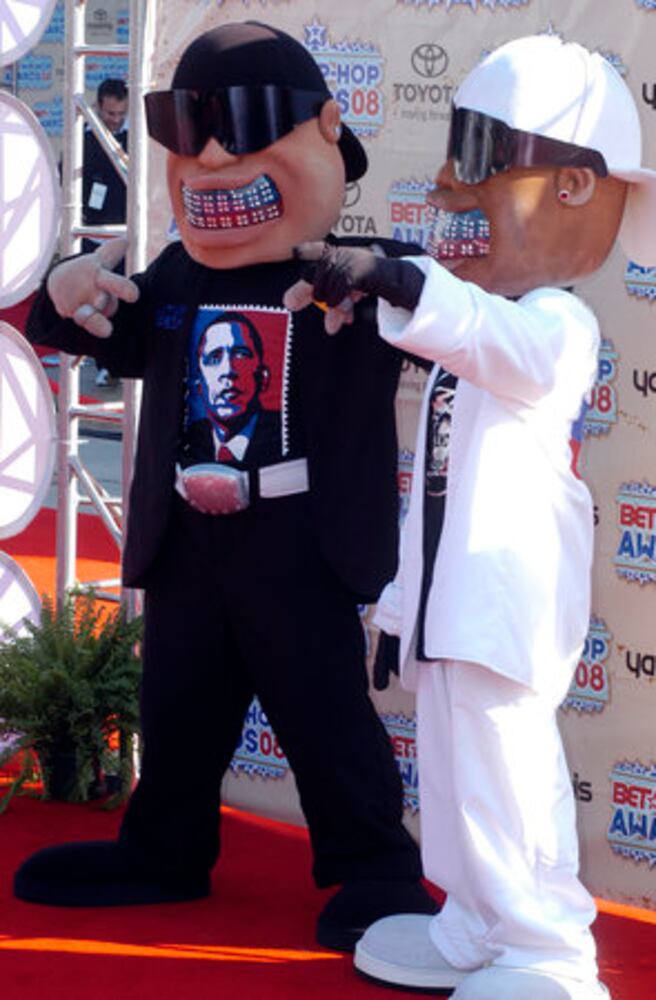 Stars shine on BET Awards red carpet