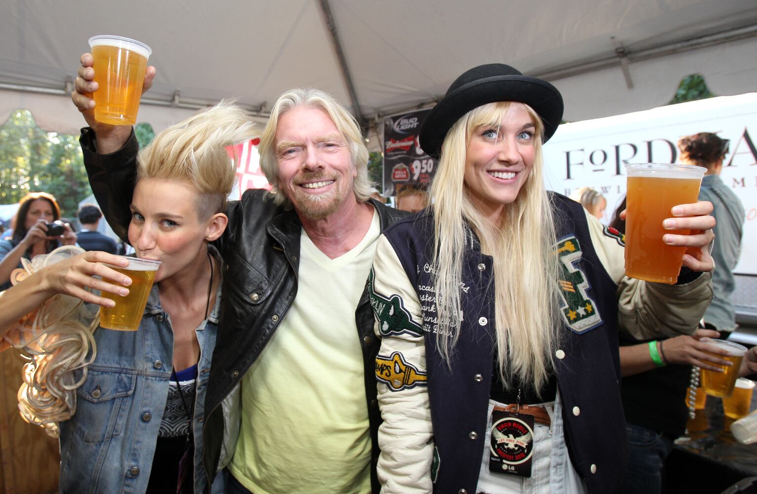 Nas, ZZ Top rock the crowd