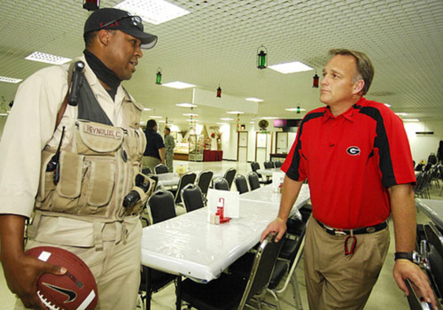 Georgia coach Mark Richt goes to Iraq