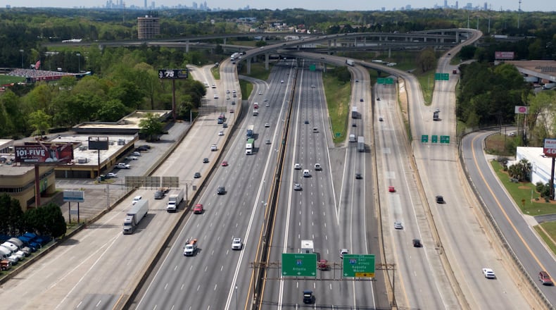 Traffic on metro Atlanta highways is a relative breeze at a time when many of us can’t take advantage of it because we’re stuck at home. (Hyosub Shin / Hyosub.Shin@ajc.com)