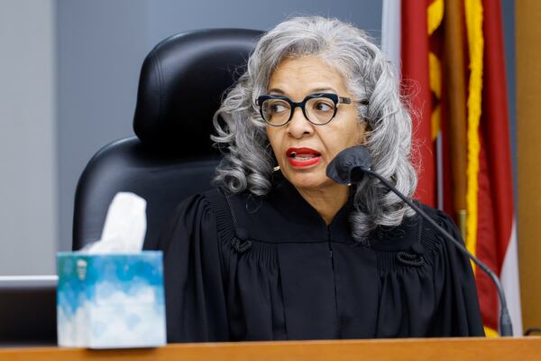 Judge Belinda Edwards speaks to the jury during the murder trial of Janet Williams. (Arvin Temkar/AJC)