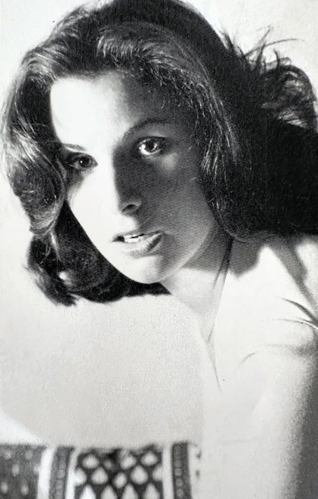 Lois Reitzes