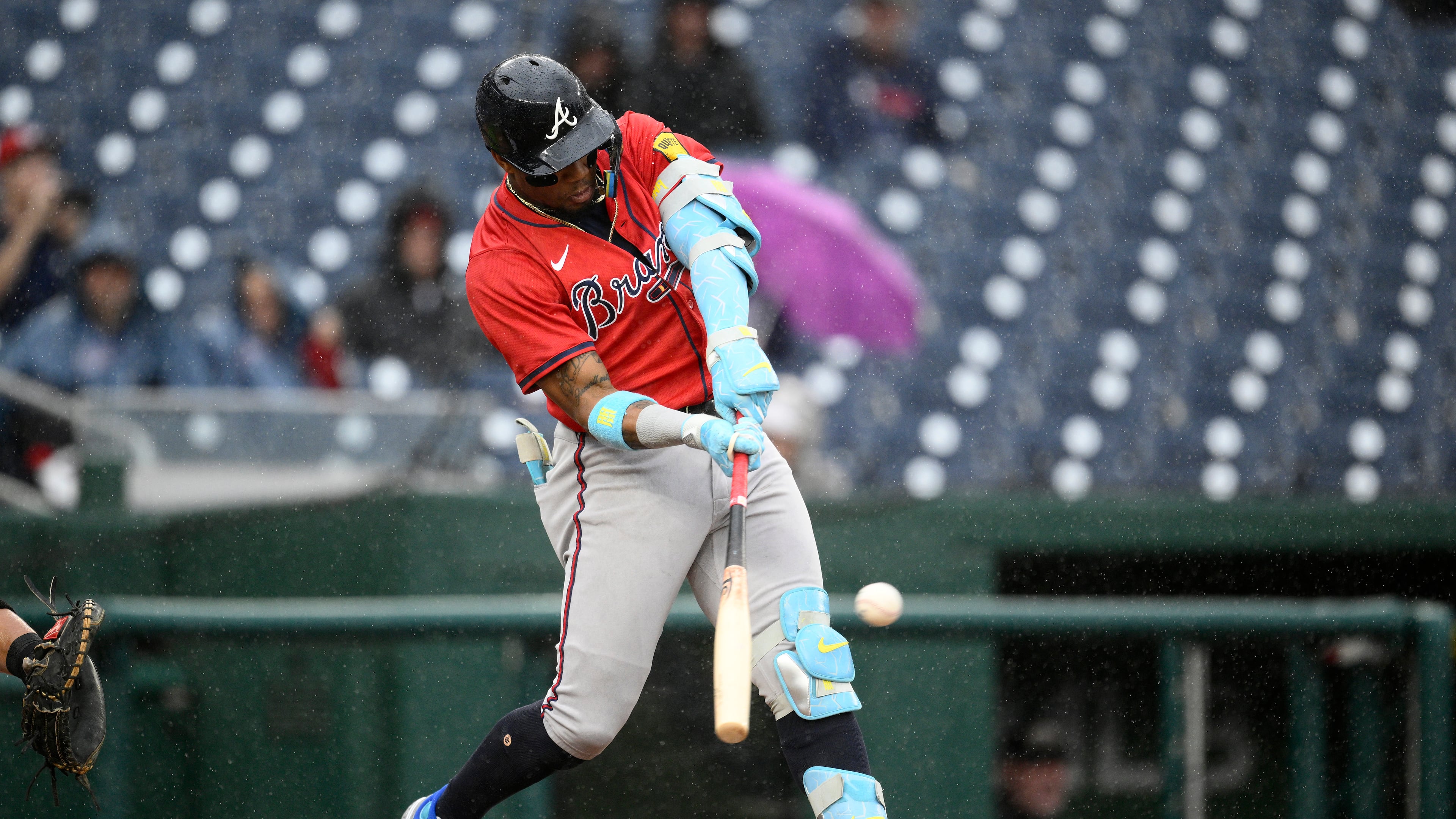 Atlanta Braves' Ronald Acuña Jr. singles during the ninth inning of the first baseball game of a doubleheader against the Washington Nationals, Tuesday, Sept. 16, 2025, in Washington. (AP Photo/Nick Wass)
