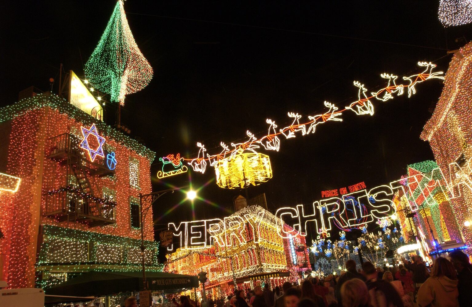 Osborne Family Spectacle of Dancing Lights at Disney's Hollywood Studios