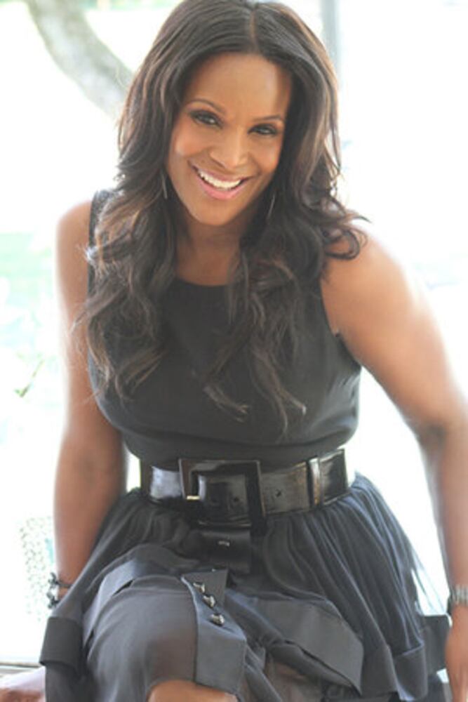 Tameka Raymond opens boutique in Roswell