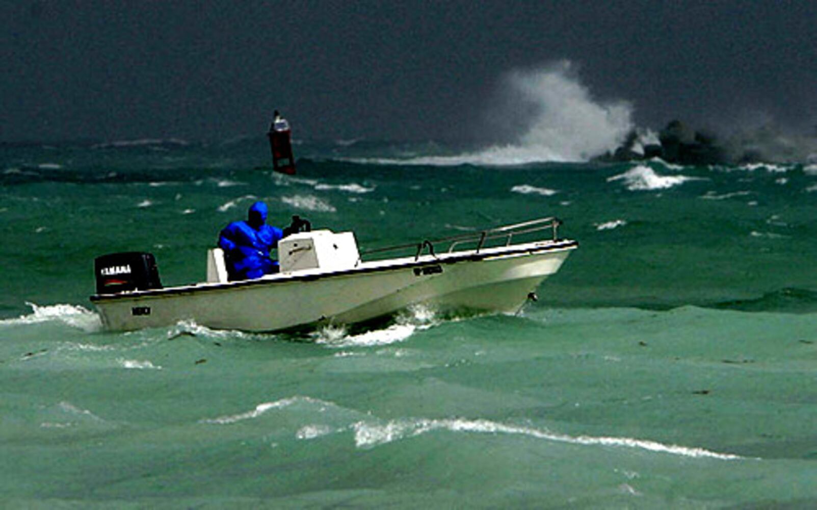 Tropical Storm Noel swamps Dominican Republic, Haiti