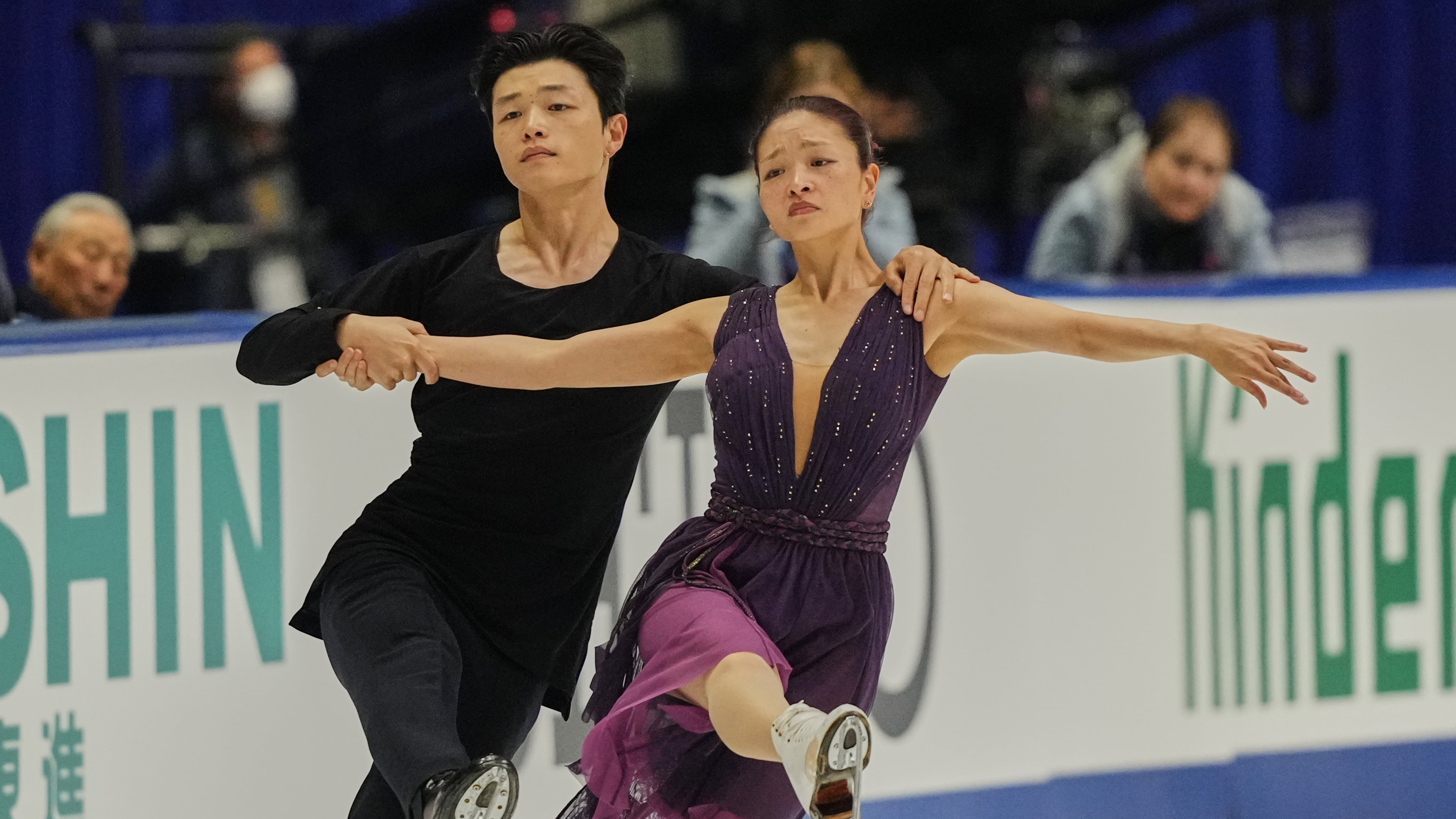 Maia Shibutani and Alex Shibutani, of the U.S., perform during the ice dance free dance program in the ISU Grand Prix of Figure Skating - NHK Trophy in Kadoma, east of Osaka, western Japan, Saturday, Nov. 8, 2025. (AP Photo/Hiro Komae)